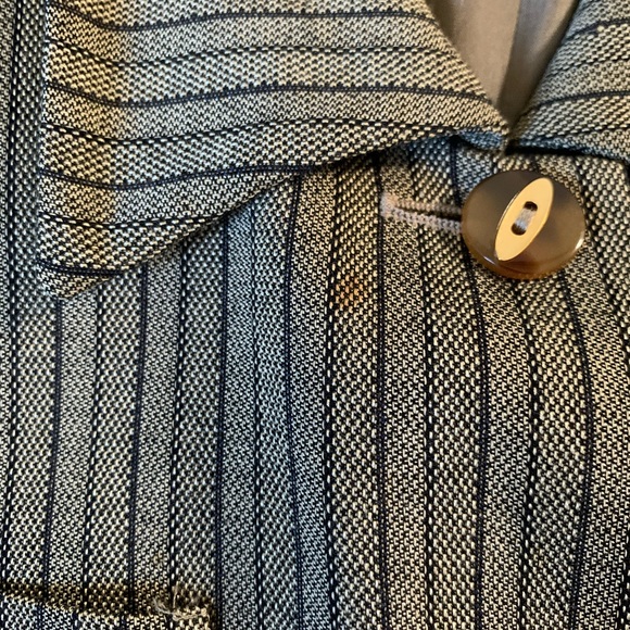 Vintage VALENTINO blazer. - Picture 5 of 6